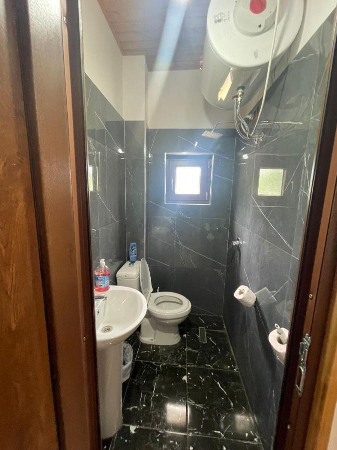 Natyra Balcony Hotel Valbone Bagian luar foto